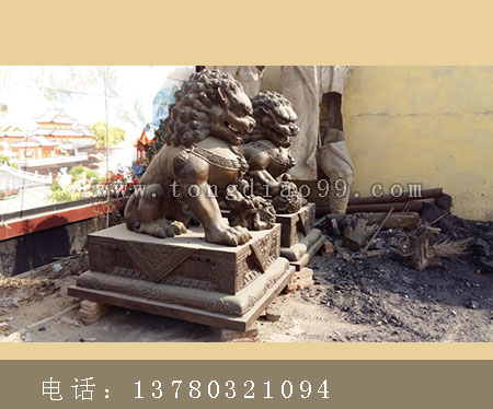 銅獅子門(mén)神